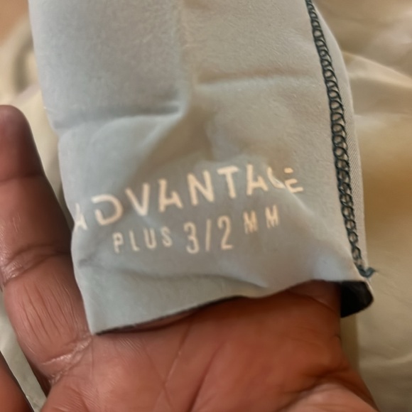 Hurley wetsuit - Picture 14 of 14